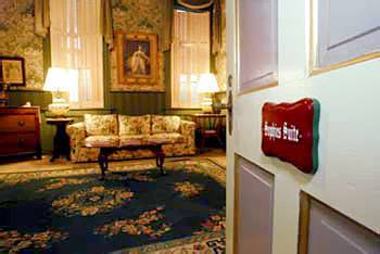 Prince Solms Inn ニューブラウンフェルズ エクステリア 写真